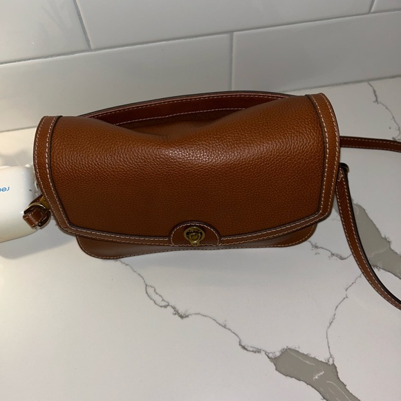 FOSSIL Ainsley Flap Closure Crossbody Medium Luxury - Picture 3 of 5